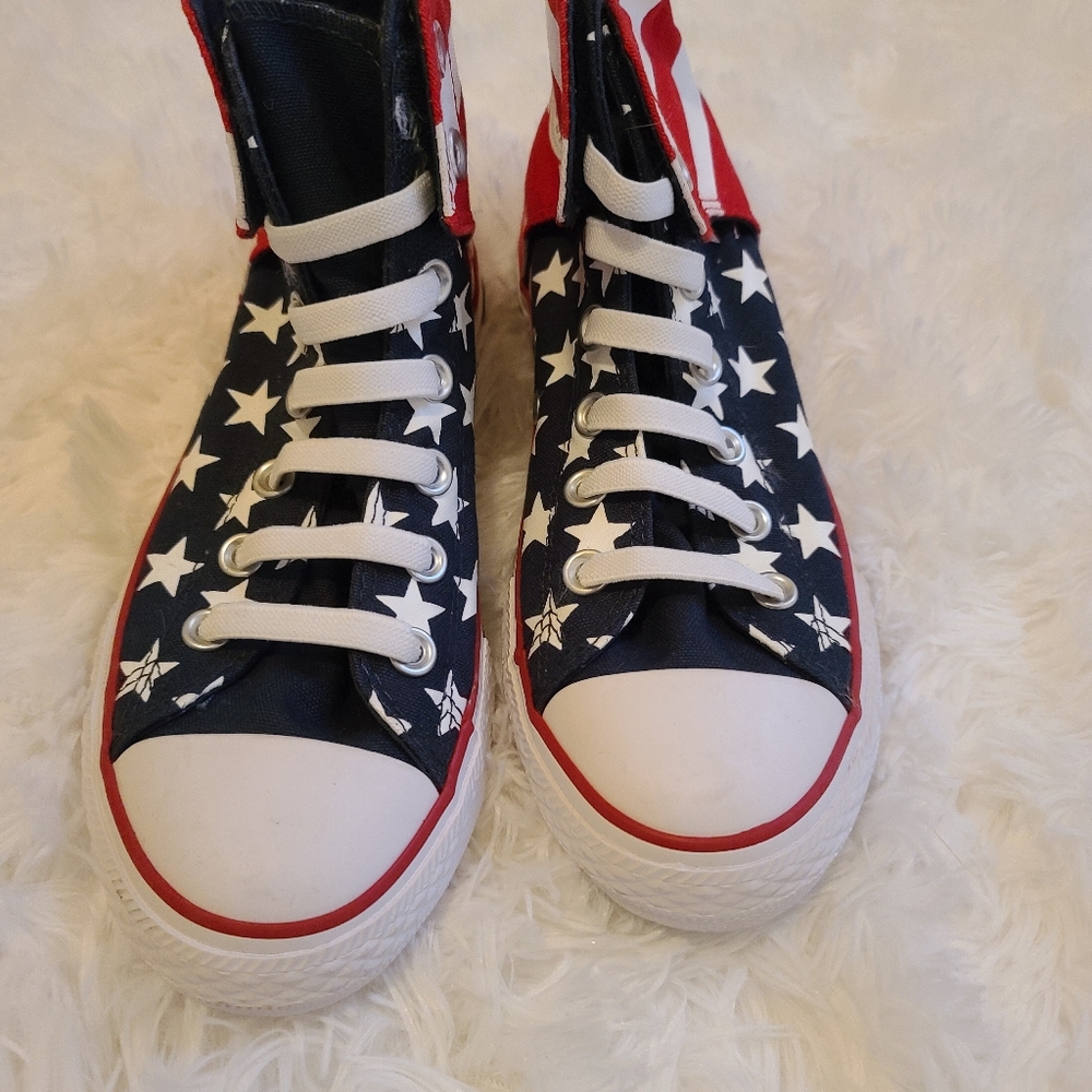 Converse (Chucks)